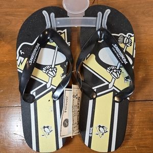 Pittsburgh PENGUIN Flip Flops NWT